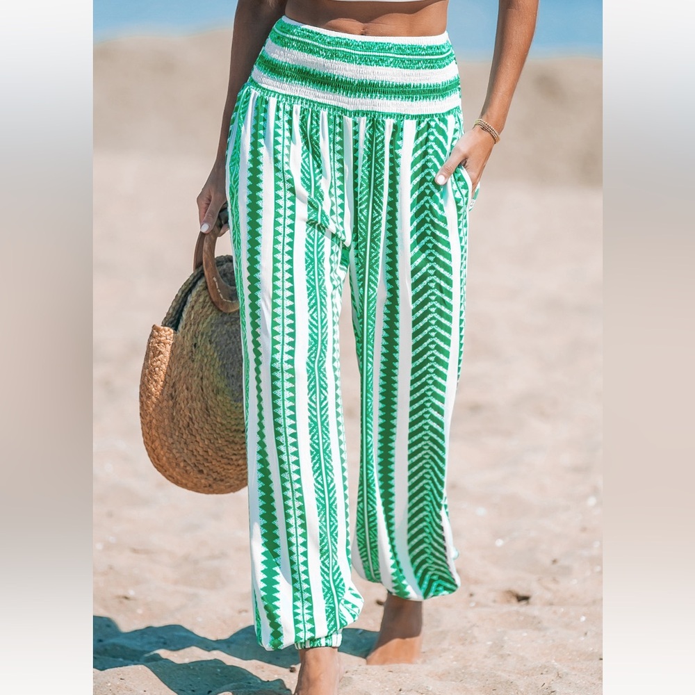 Cupshe NWT smocked waist, tapered leg pants